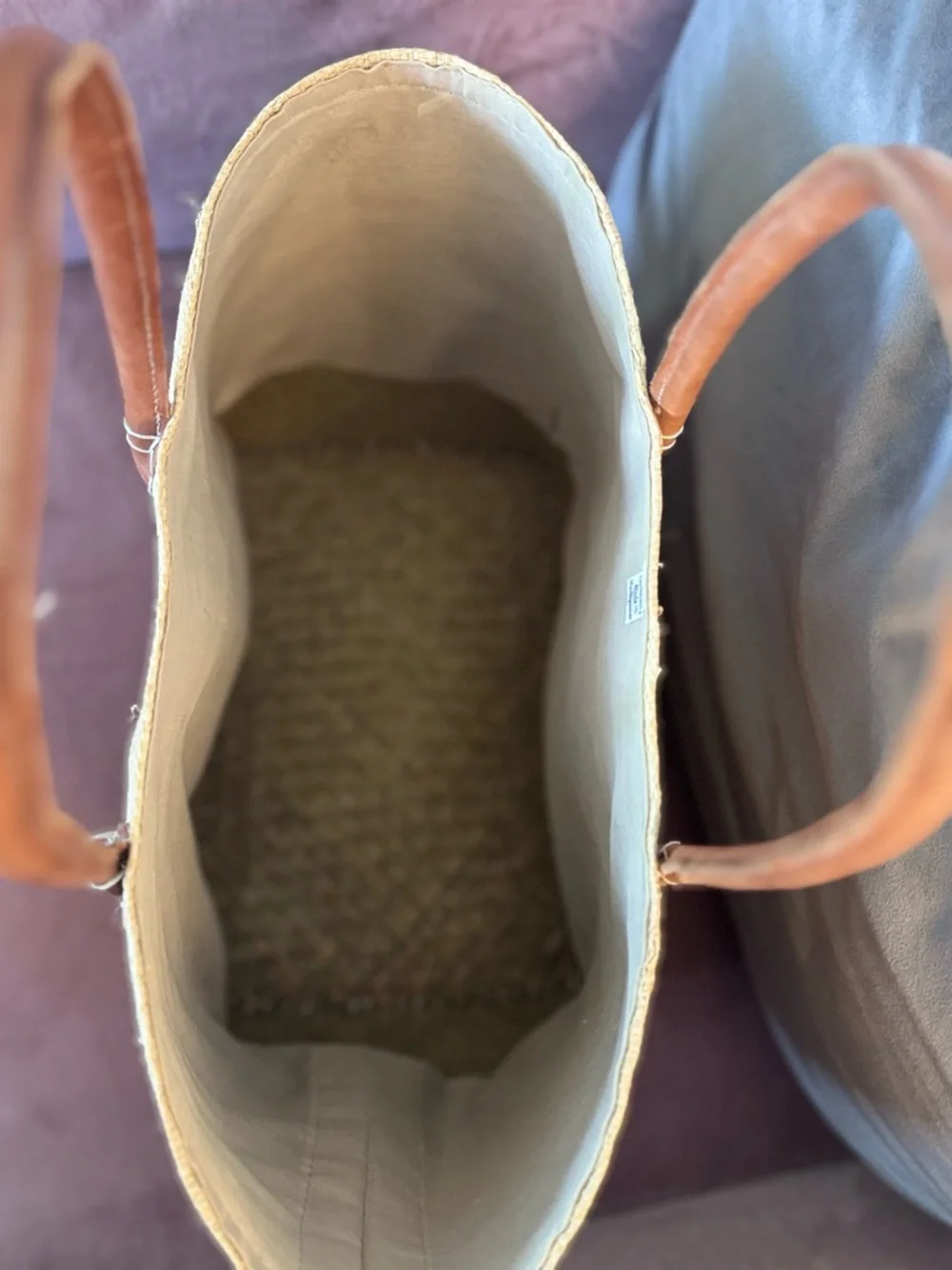 100% Raffia handbag/tote. A summer must have! - Picture 4 of 8